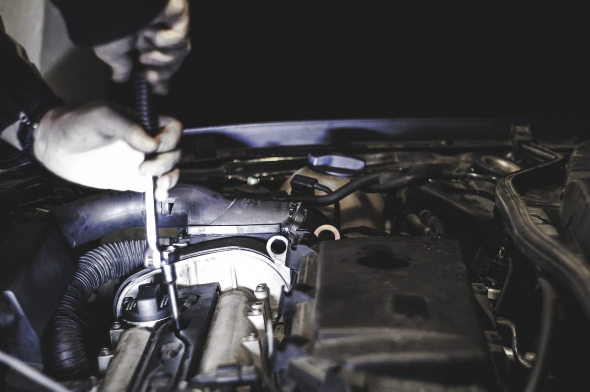Dangers of DIY Car Repair: Is It Advisable to Repair Your Car Yourselves?